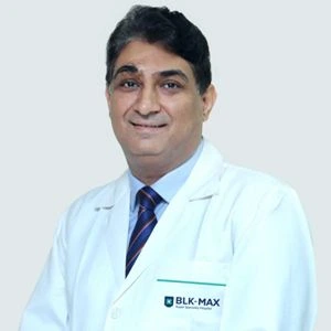 Dr Puneet Girdhar