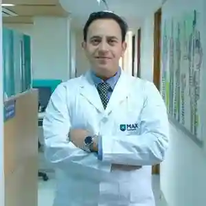 dr Keshav naithani